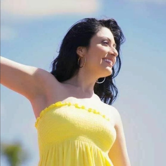 Meet Your Posher, Gloria - Picture 2 of 11